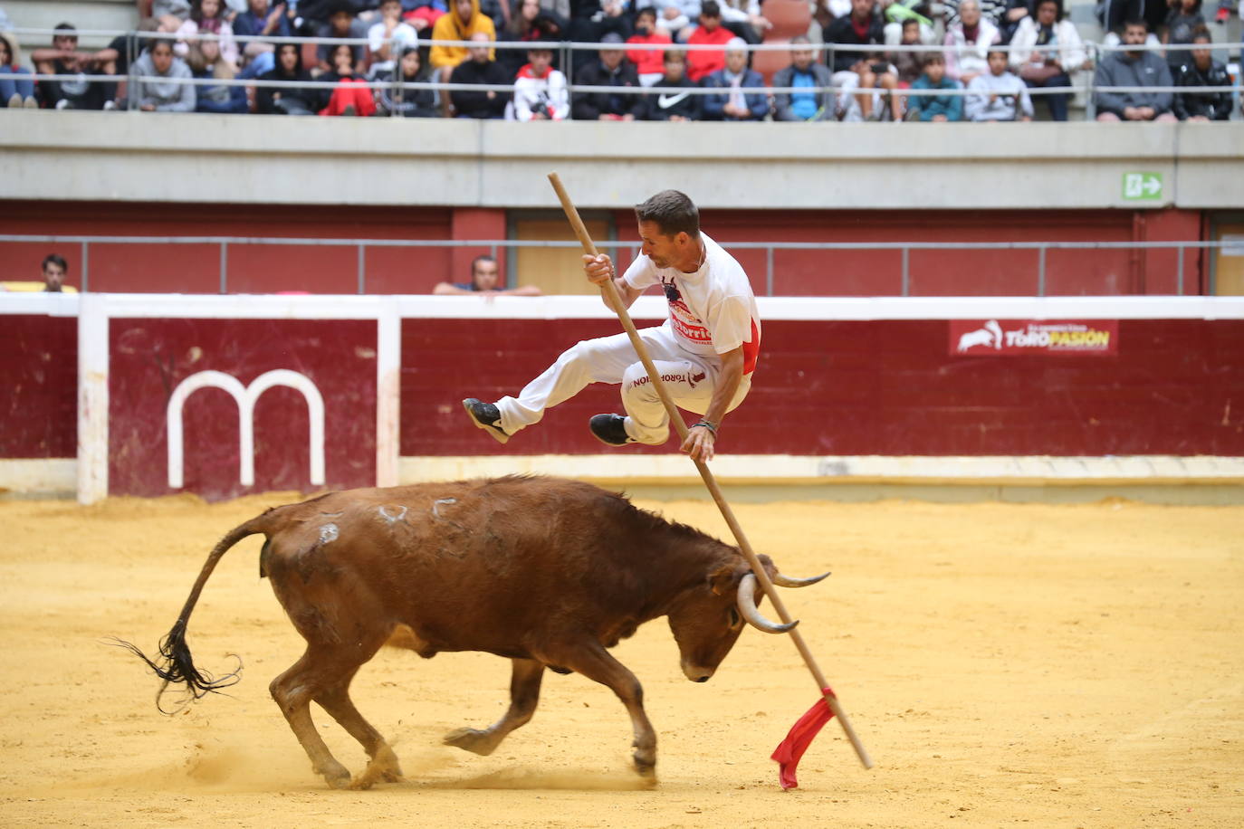 Fotos: Saltos, recortes y algunos sustos en La Ribera