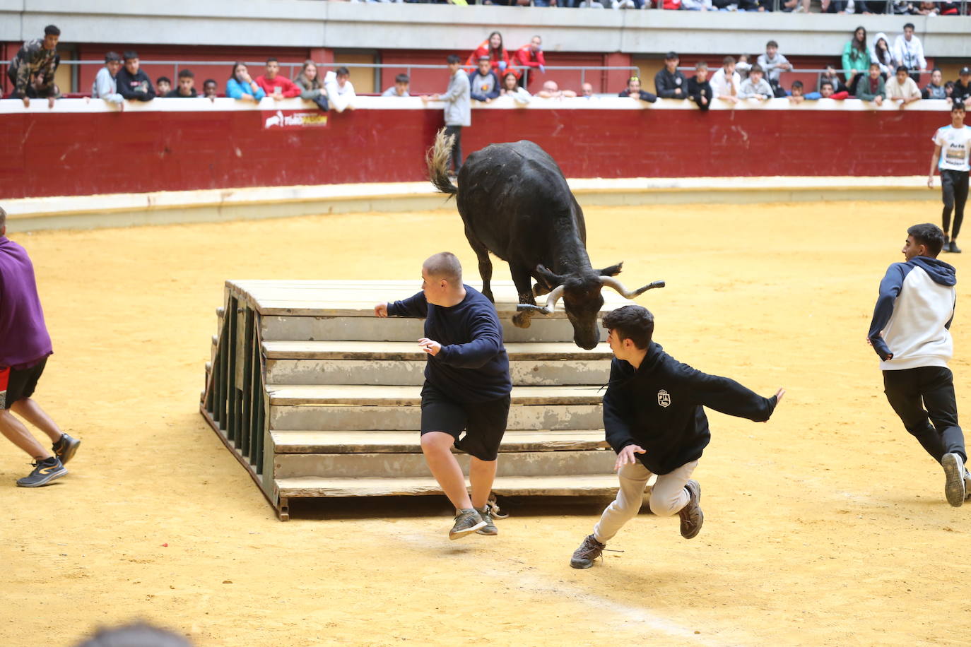 Fotos: Saltos, recortes y algunos sustos en La Ribera