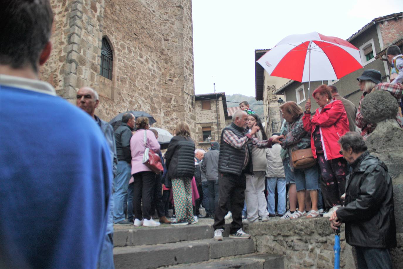 Fotos: Los danzadores de Anguiano no defraudan