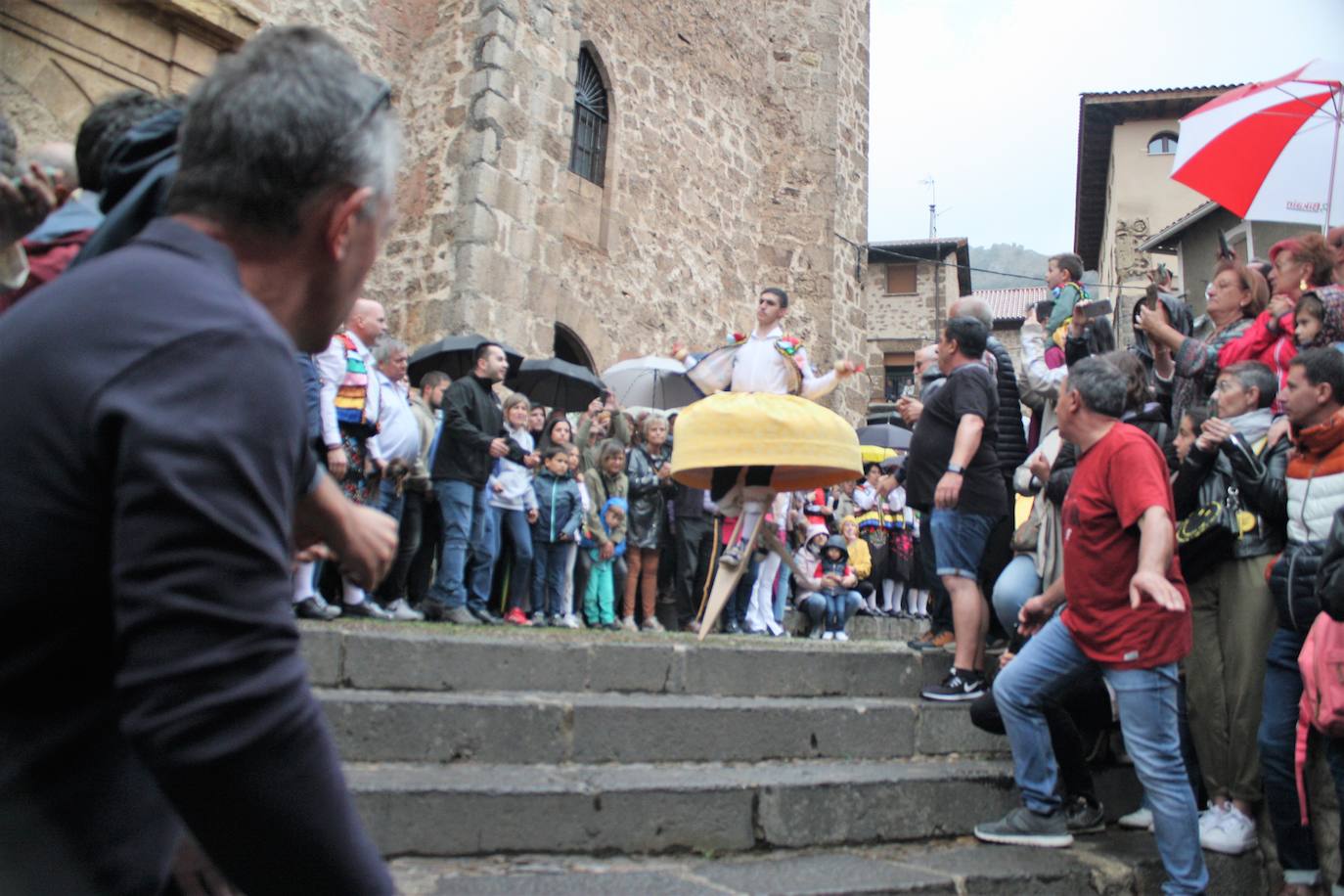 Fotos: Los danzadores de Anguiano no defraudan