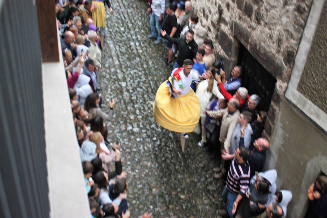 Fotos: Los danzadores de Anguiano no defraudan