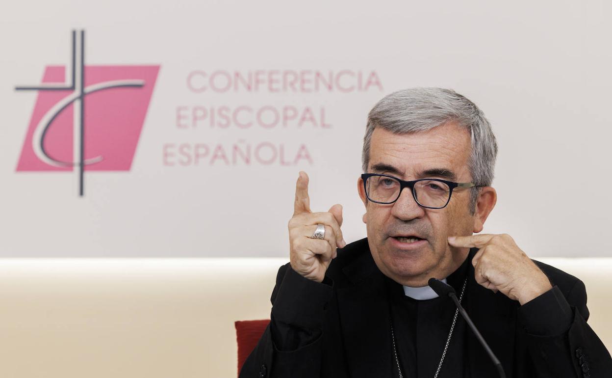 Luis Argüello, en la rueda de prensa posterior a la Comisión Permanente de la CEE. 