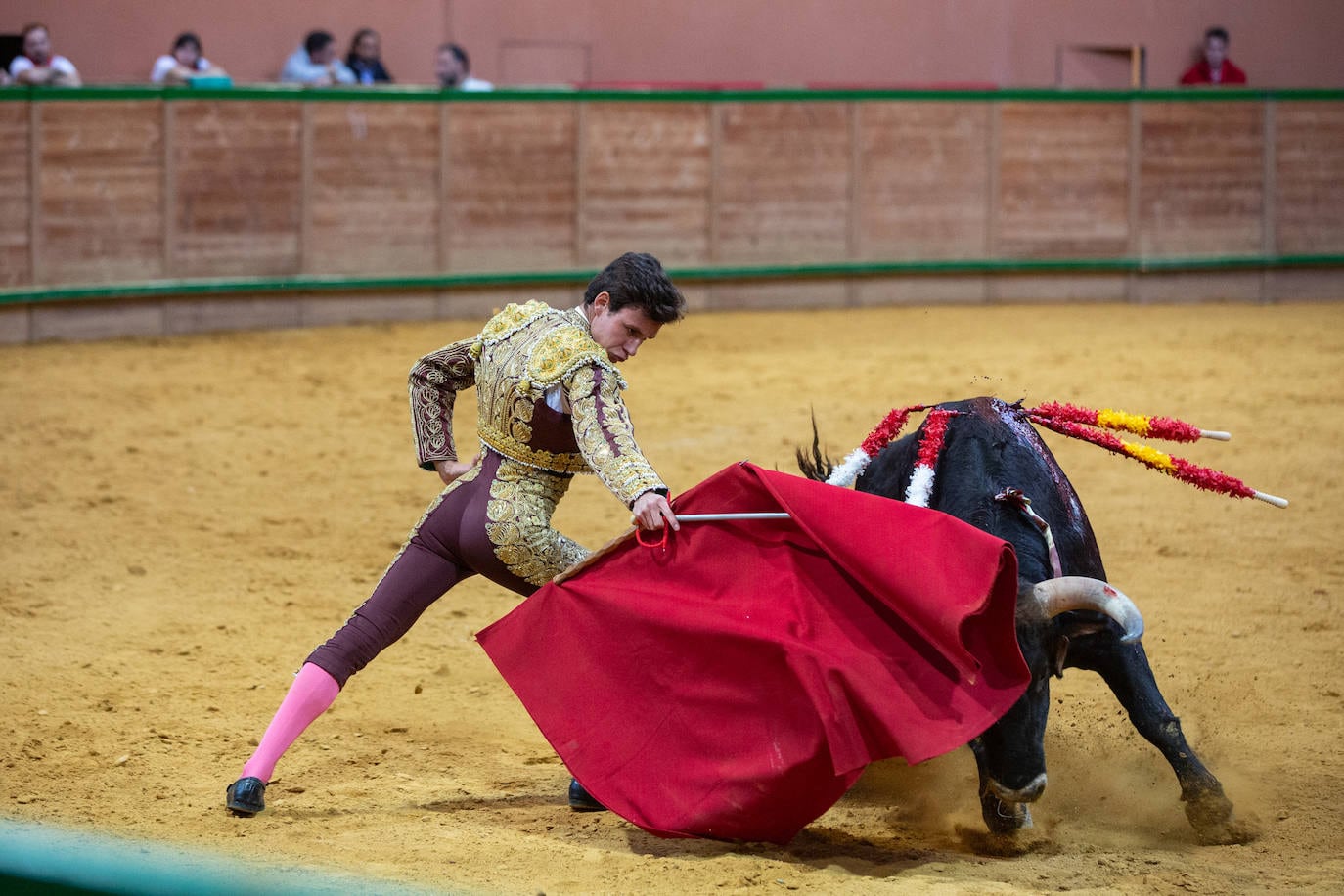 Fotos: Fabio Jiménez alcanza el triunfo en la novillada de Arnedo