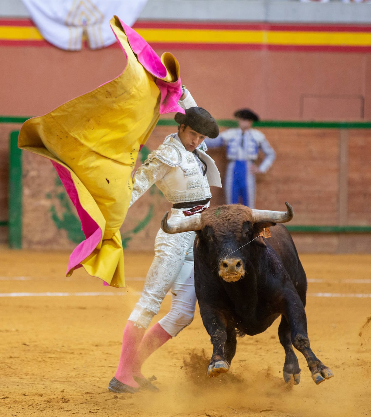 Fotos: Fabio Jiménez alcanza el triunfo en la novillada de Arnedo