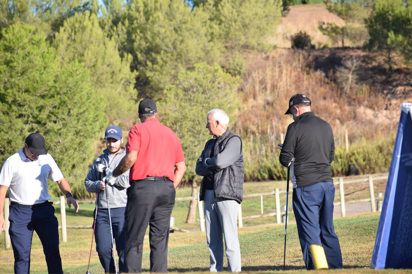 Un jugador disfruta de la jornada en el Campo de Logroño.