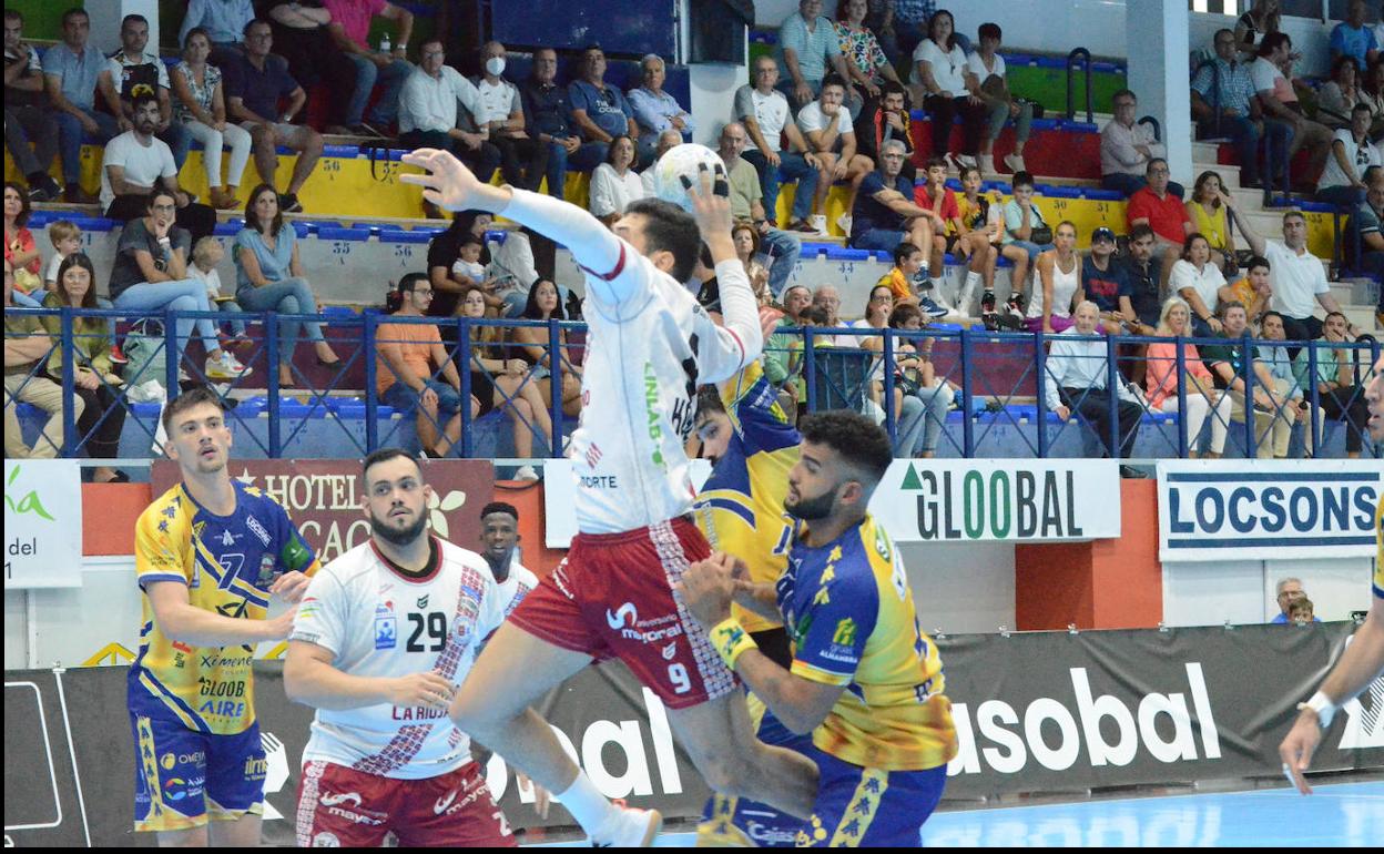 Balonmano | Asobal: Markelau da la victoria al Ciudad de Logroño