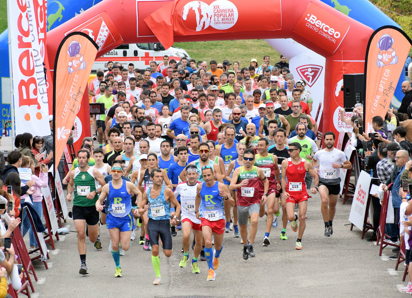 Fotos: Cuatrocientos atletas en la Carrera Tres Parques