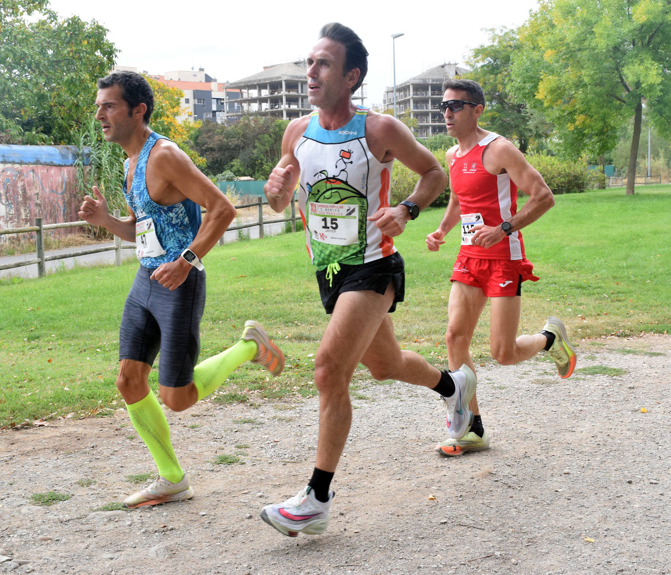 Fotos: Cuatrocientos atletas en la Carrera Tres Parques