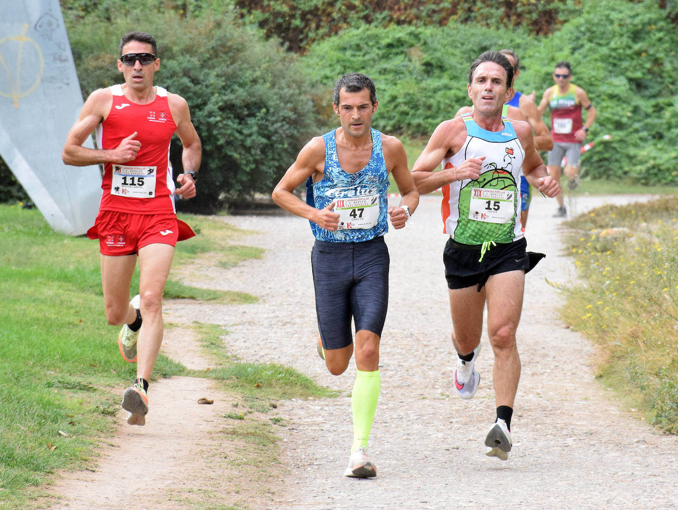 Fotos: Cuatrocientos atletas en la Carrera Tres Parques