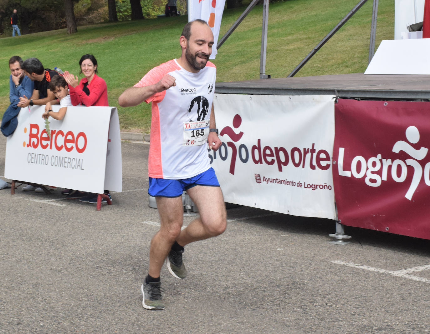 Fotos: Cuatrocientos atletas en la Carrera Tres Parques