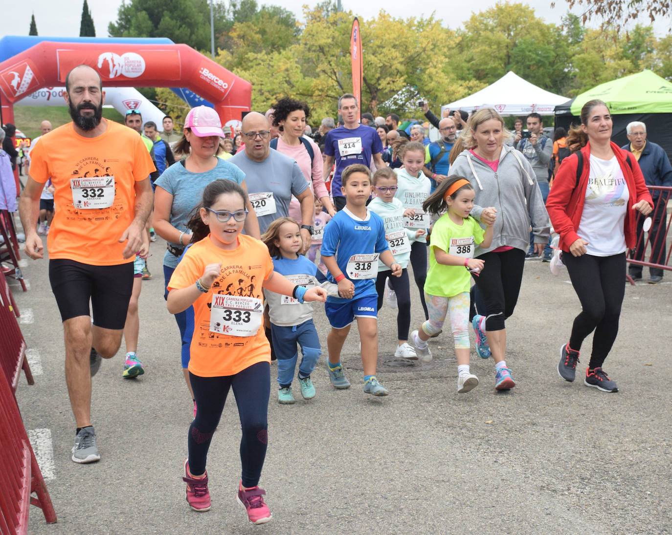 Fotos: Cuatrocientos atletas en la Carrera Tres Parques