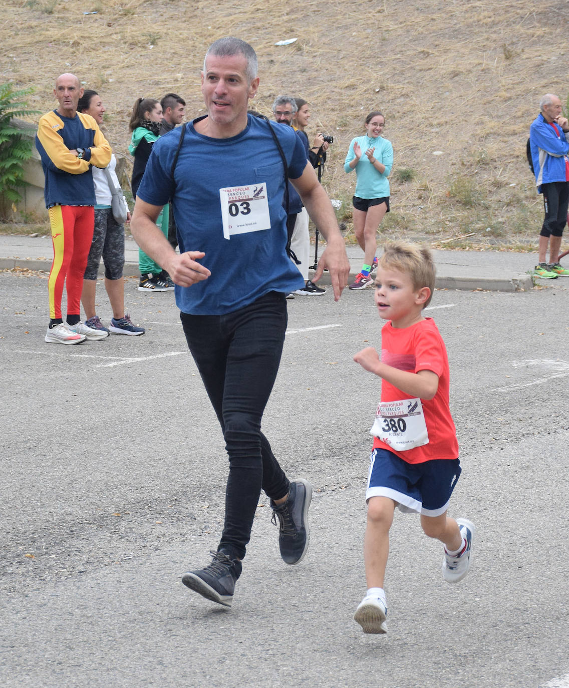 Fotos: Cuatrocientos atletas en la Carrera Tres Parques