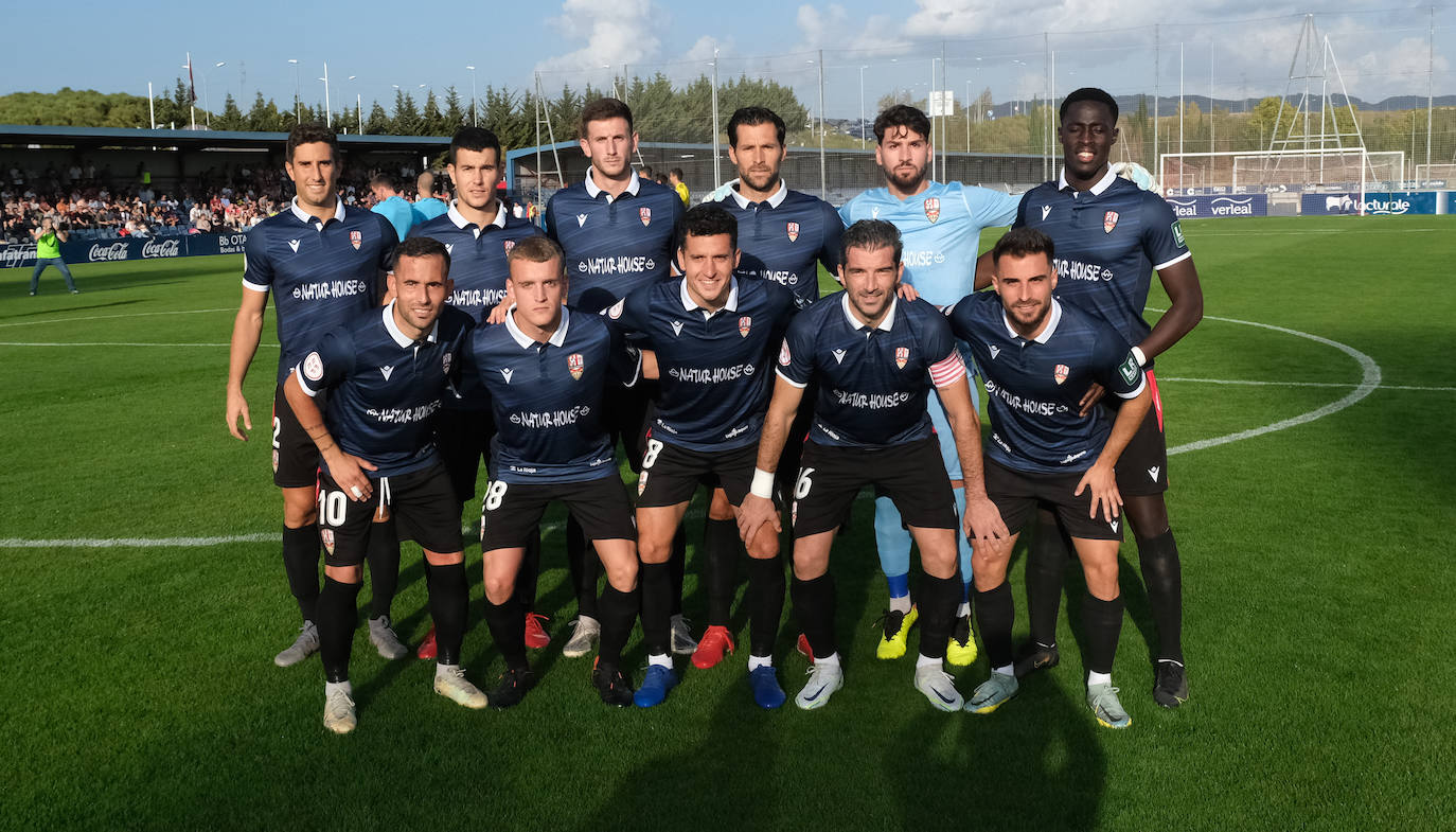 Fotos: La UD Logroñés cae ante el Osasuna Promesas
