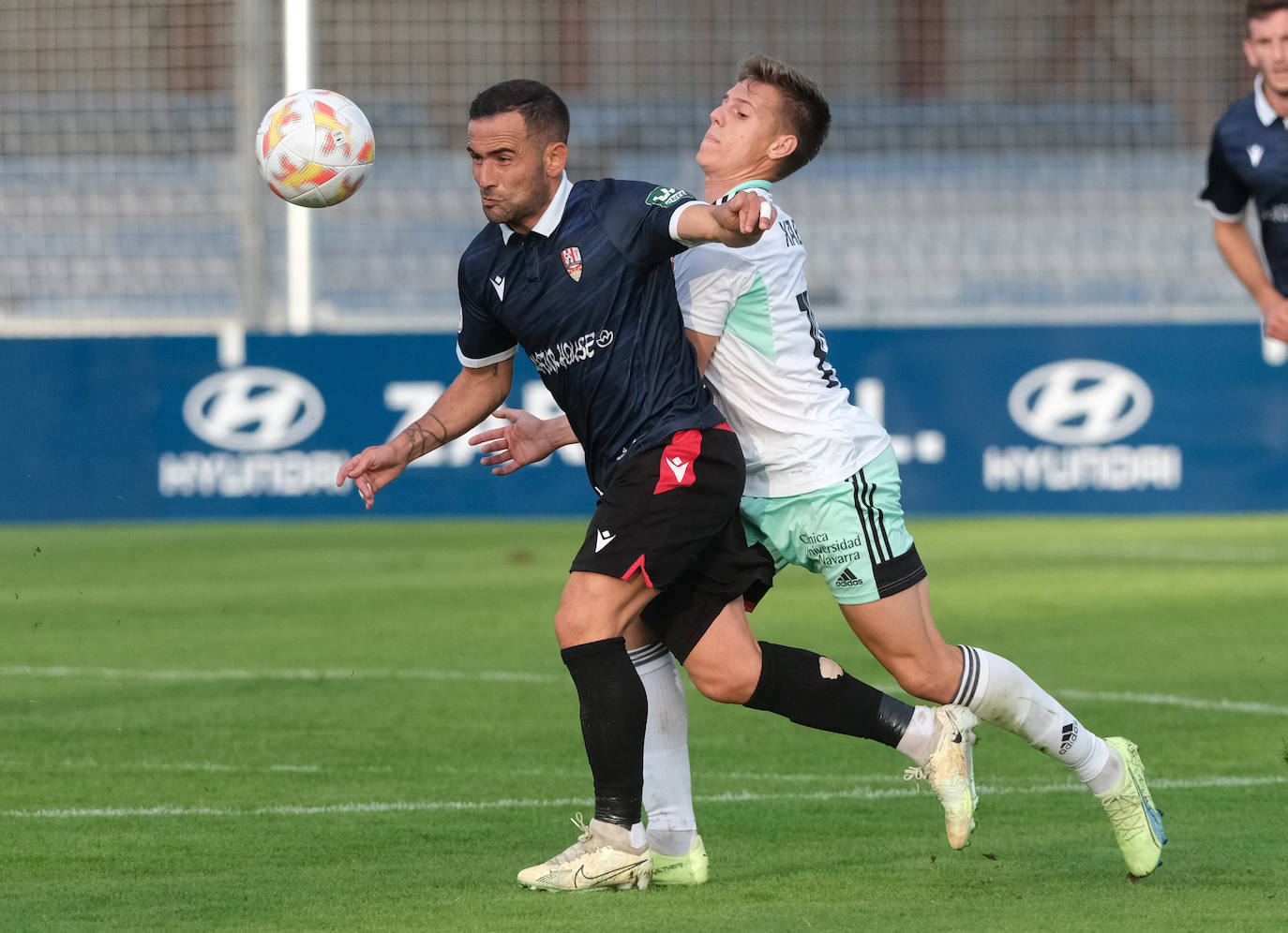 Fotos: La UD Logroñés cae ante el Osasuna Promesas