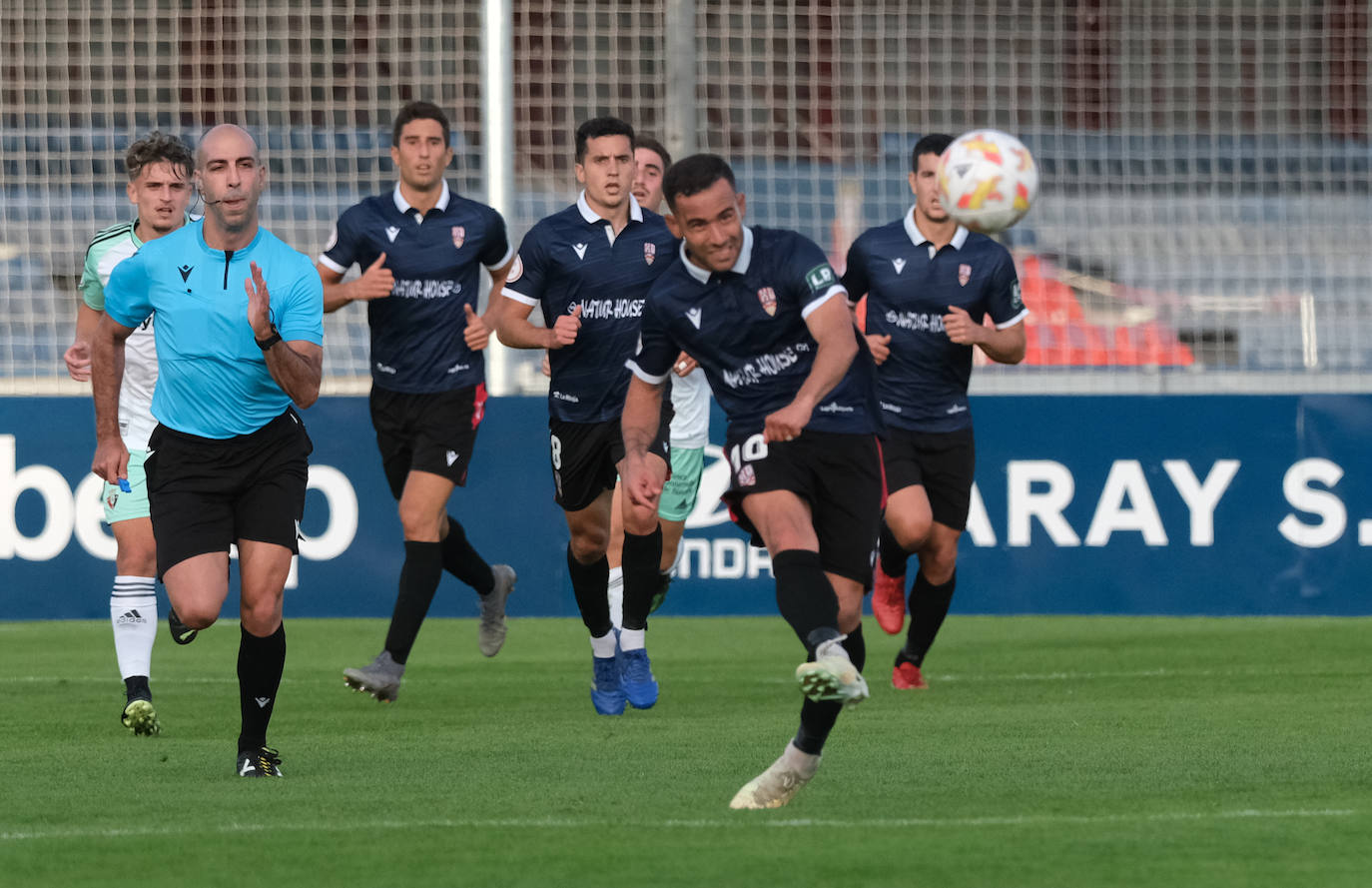 Fotos: La UD Logroñés cae ante el Osasuna Promesas