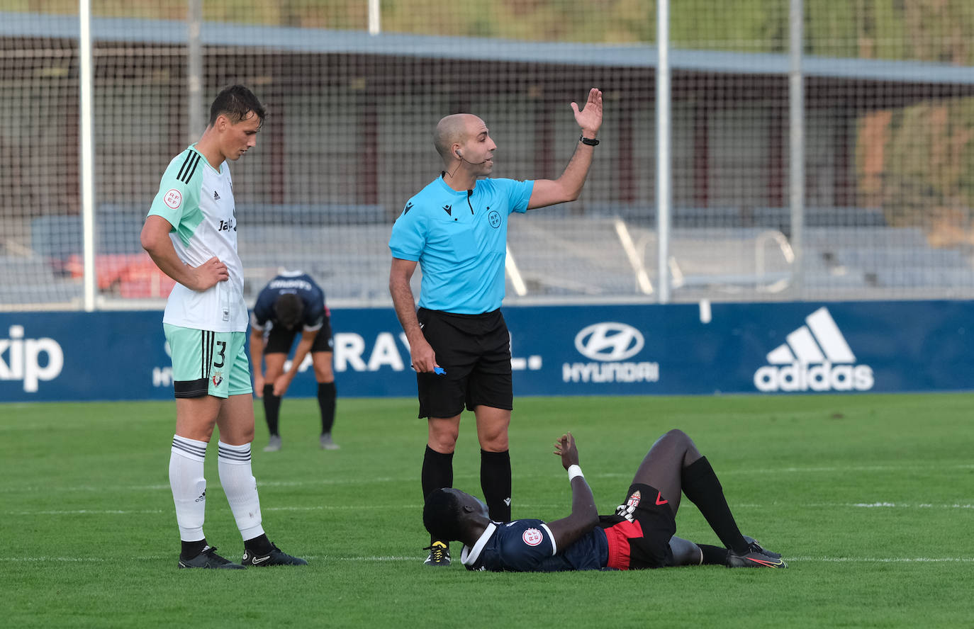 Fotos: La UD Logroñés cae ante el Osasuna Promesas