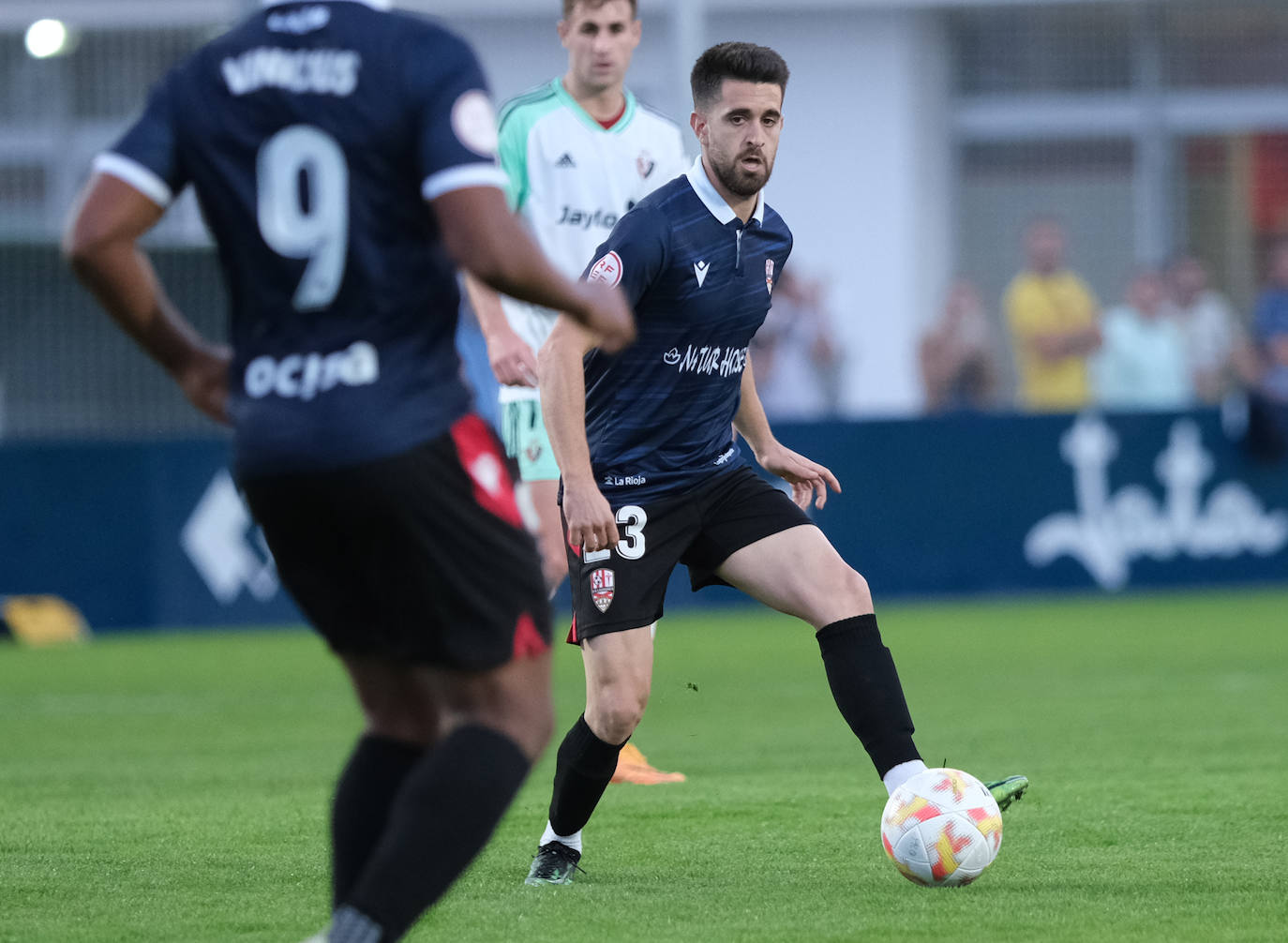 Fotos: La UD Logroñés cae ante el Osasuna Promesas
