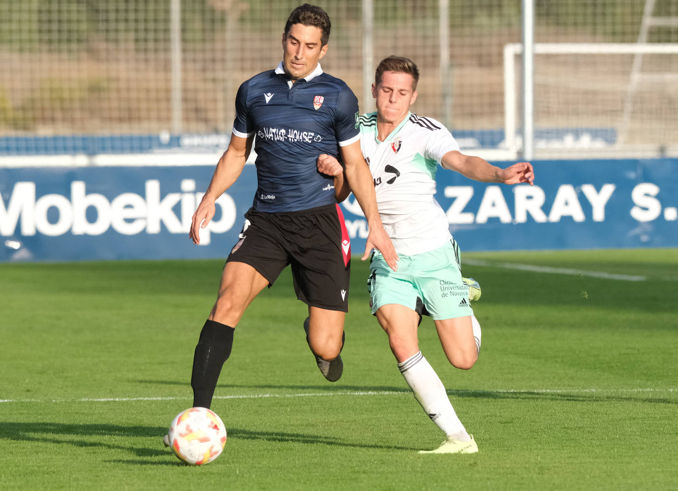 Fotos: La UD Logroñés cae ante el Osasuna Promesas