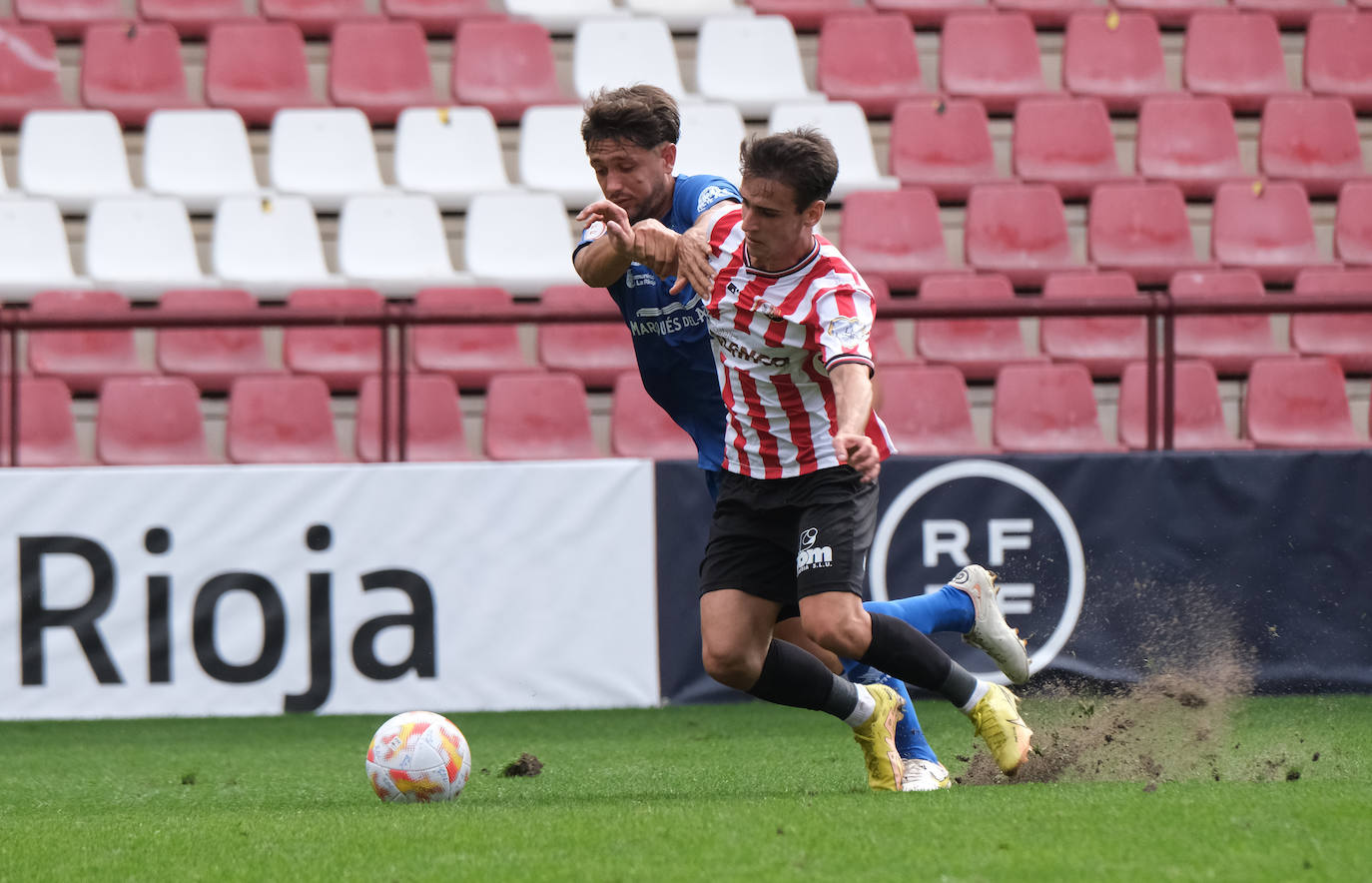 Fotos: Victoria del Calahorra frente a la SD Logroñés (0-2)
