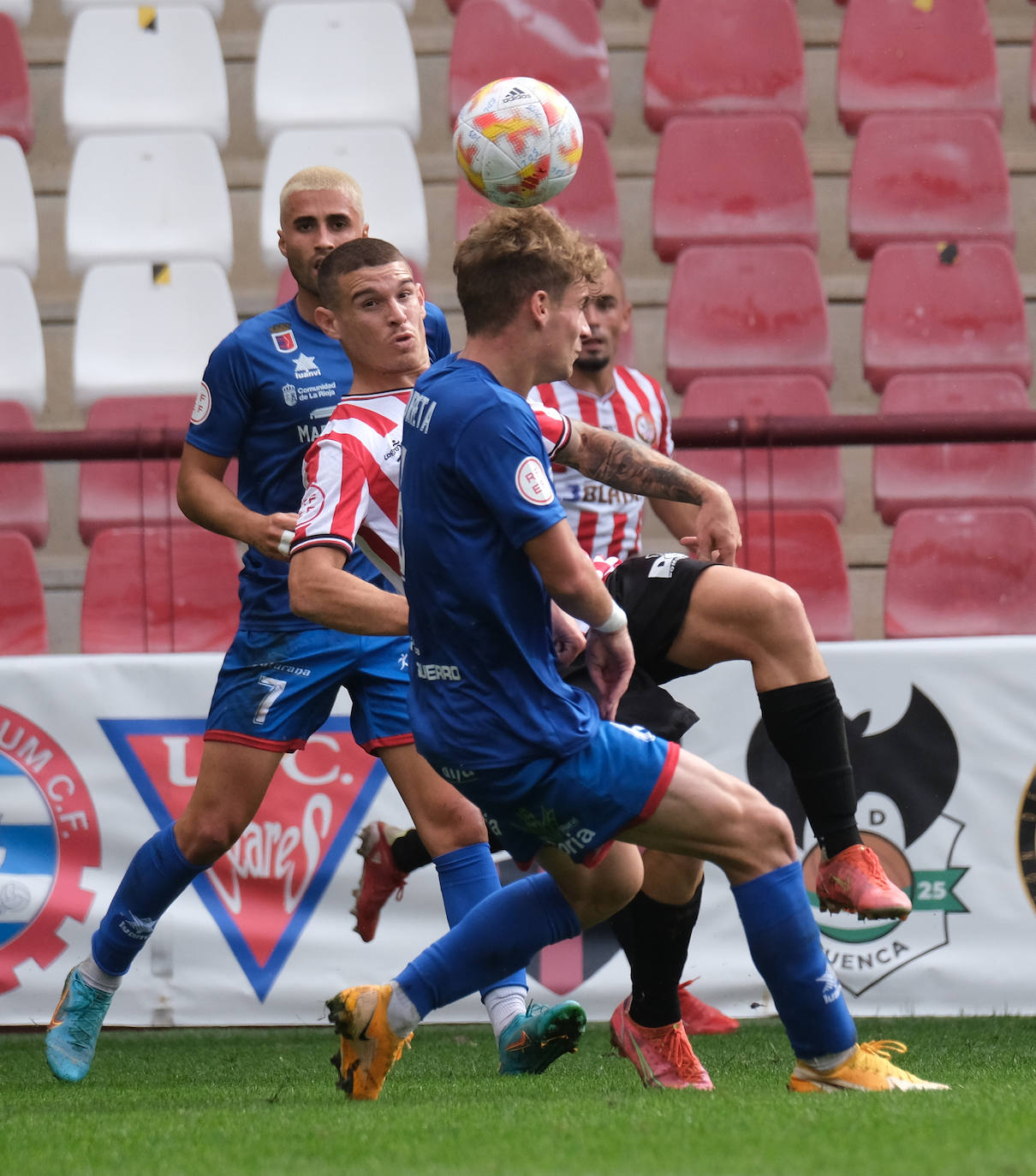 Fotos: Victoria del Calahorra frente a la SD Logroñés (0-2)
