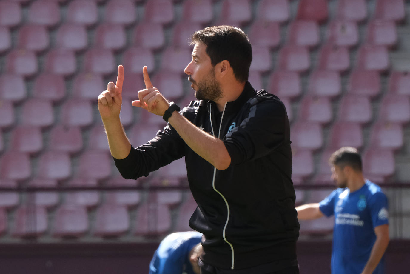 Fotos: Victoria del Calahorra frente a la SD Logroñés (0-2)