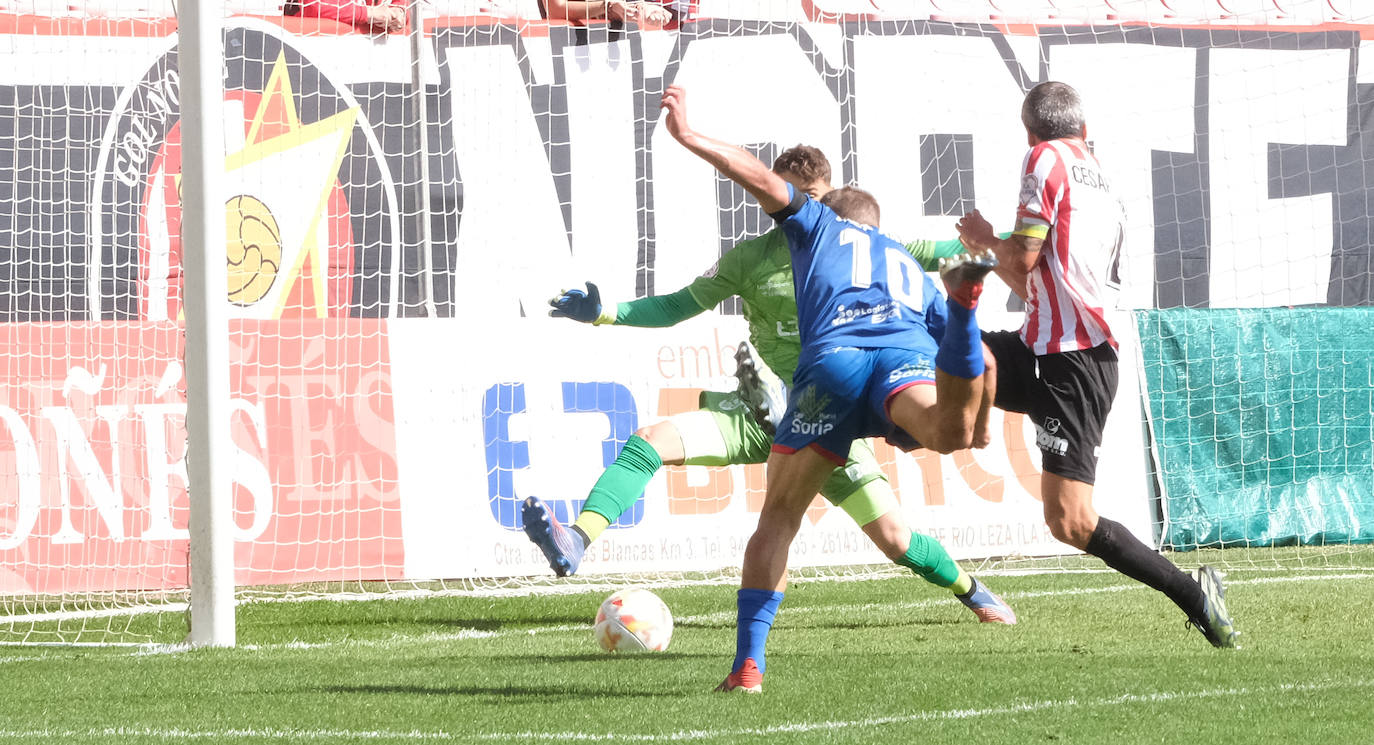 Fotos: Victoria del Calahorra frente a la SD Logroñés (0-2)