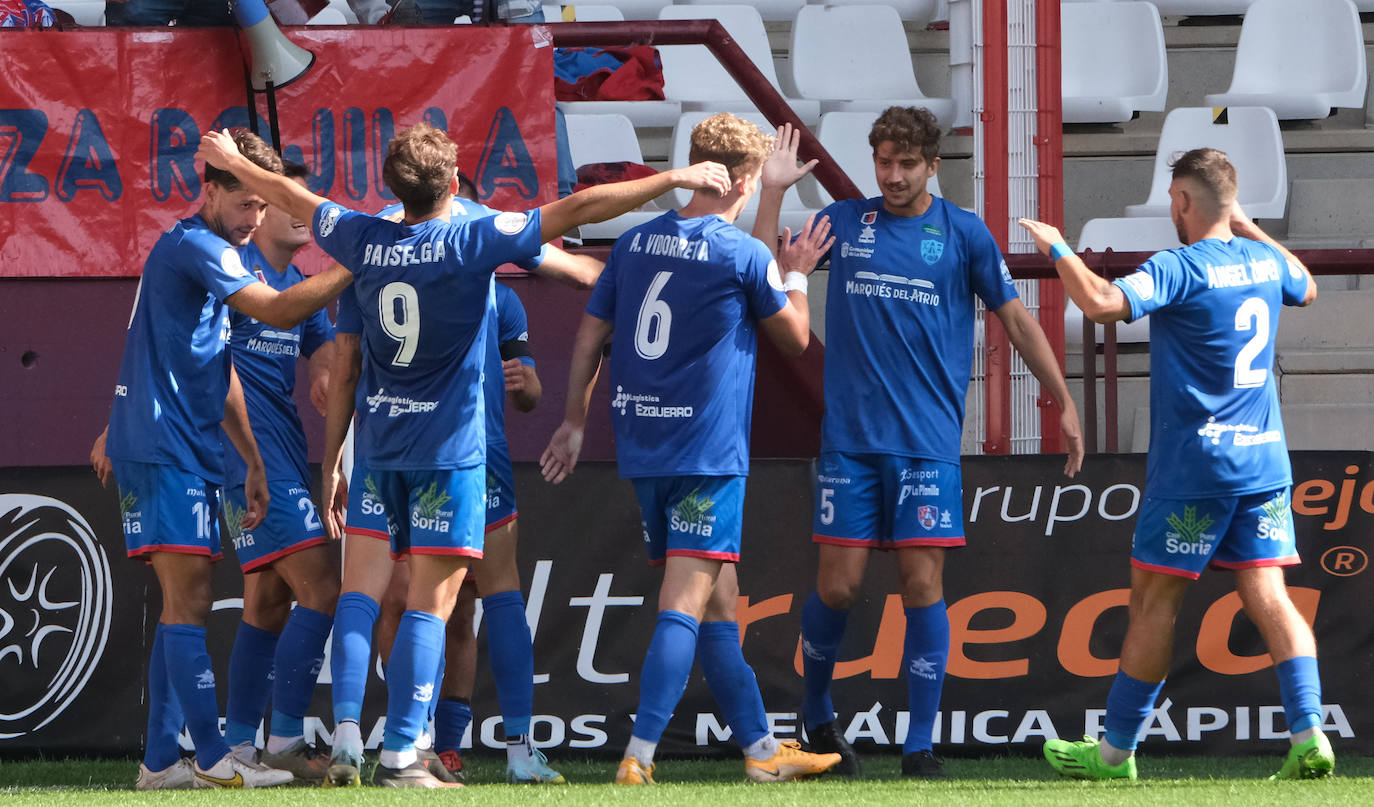 Fotos: Victoria del Calahorra frente a la SD Logroñés (0-2)