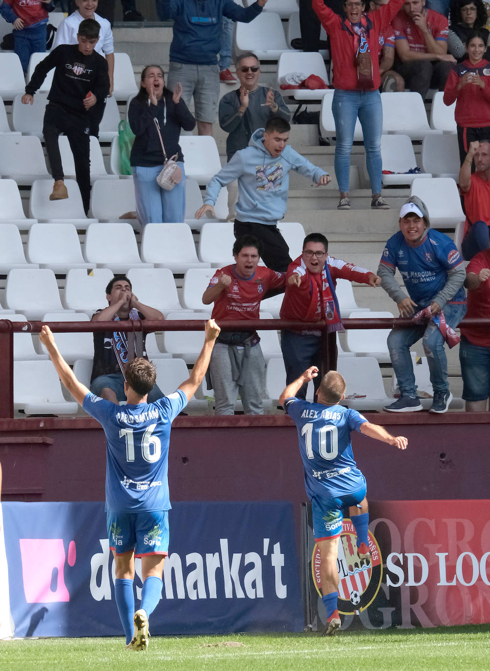 Fotos: Victoria del Calahorra frente a la SD Logroñés (0-2)