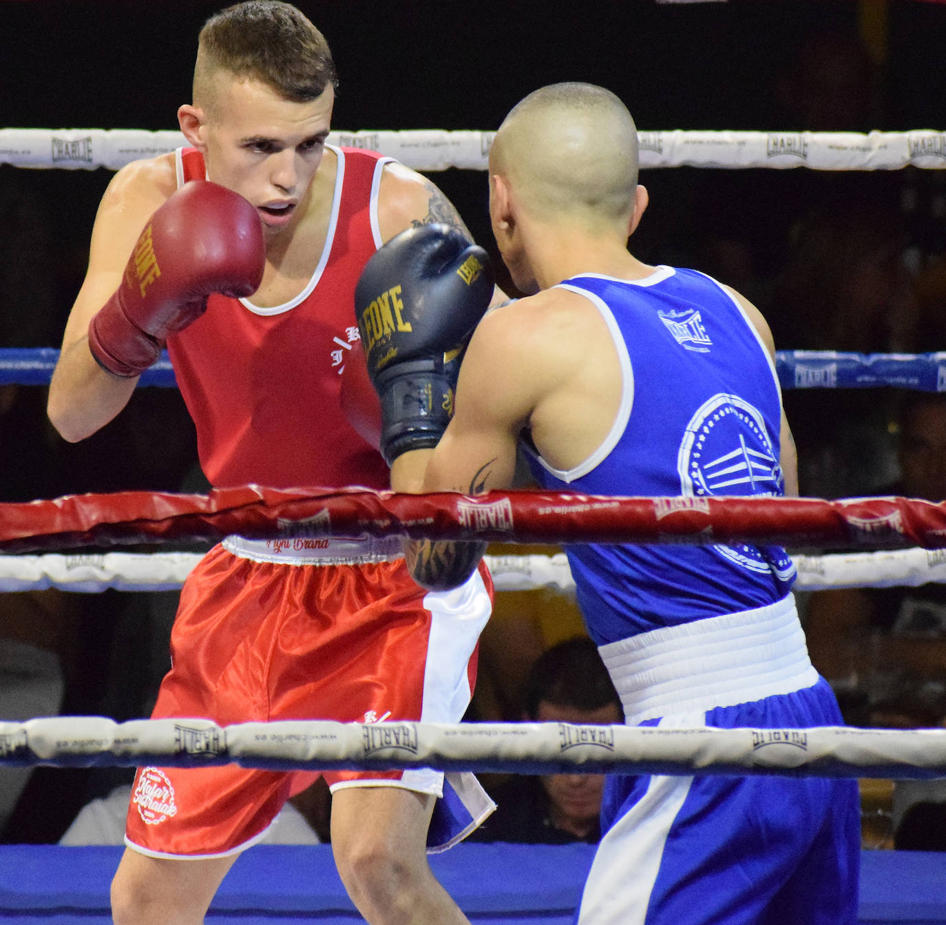 Fotos: Velada de boxeo en Villamediana: el riojano Gazi Khalidov gana su primer combate profesional