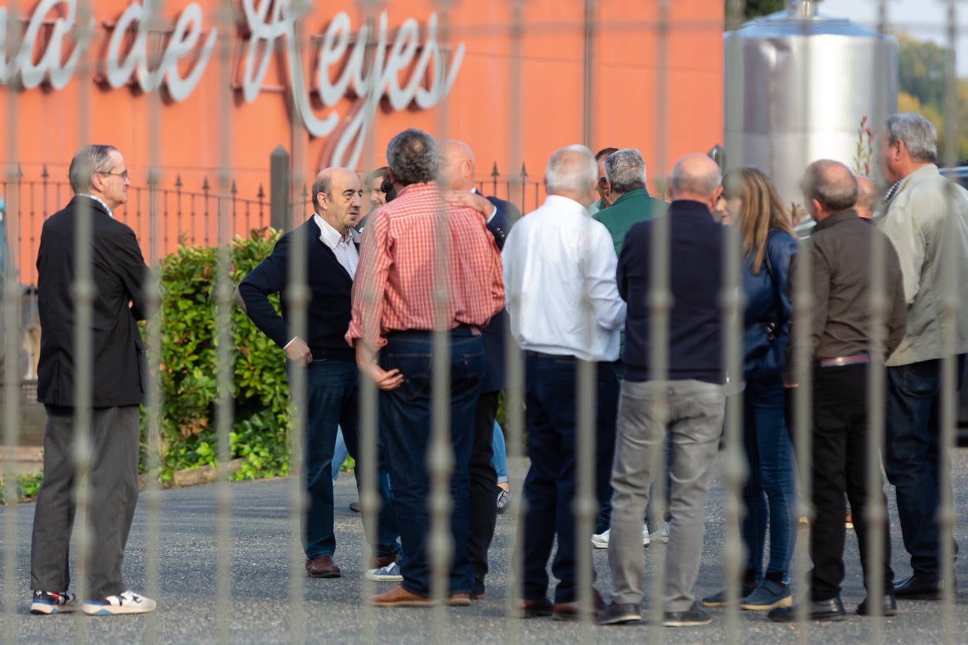 Fotos: Encuentro en Nájera de Bretón con sus apoyos