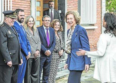 Imagen secundaria 1 - La reina Sofía se vuelca con el Banco de Alimentos de La Rioja