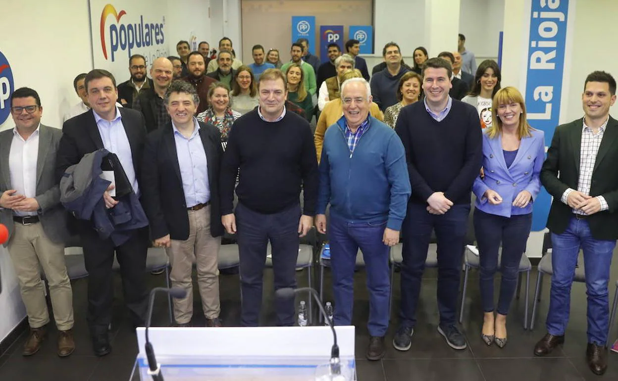 Ceniceros convoca a la ejecutiva riojana del PP para lanzar la candidatura  de Capellán | La Rioja