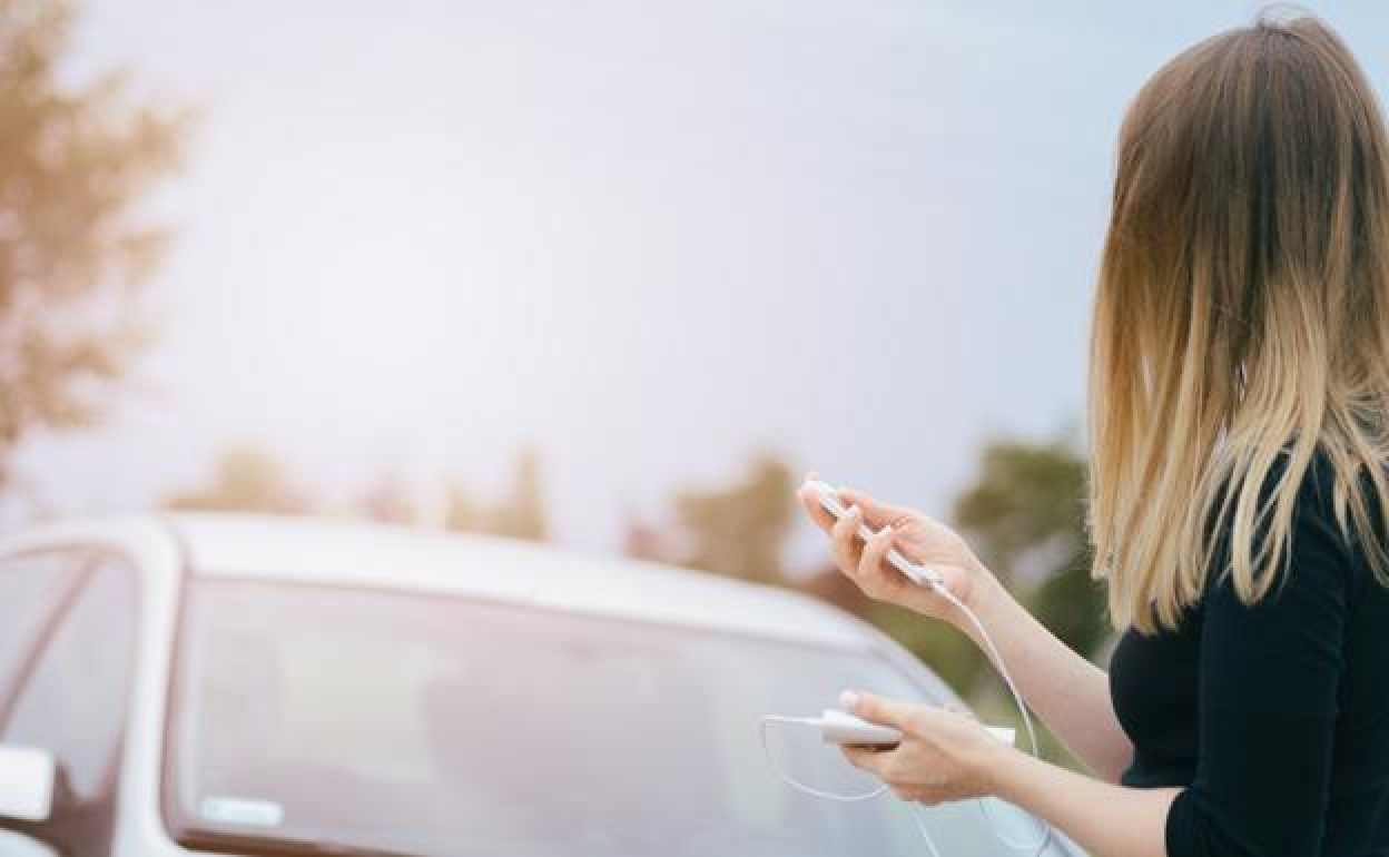 La multa que te puede caer por ayudar a otros conductores