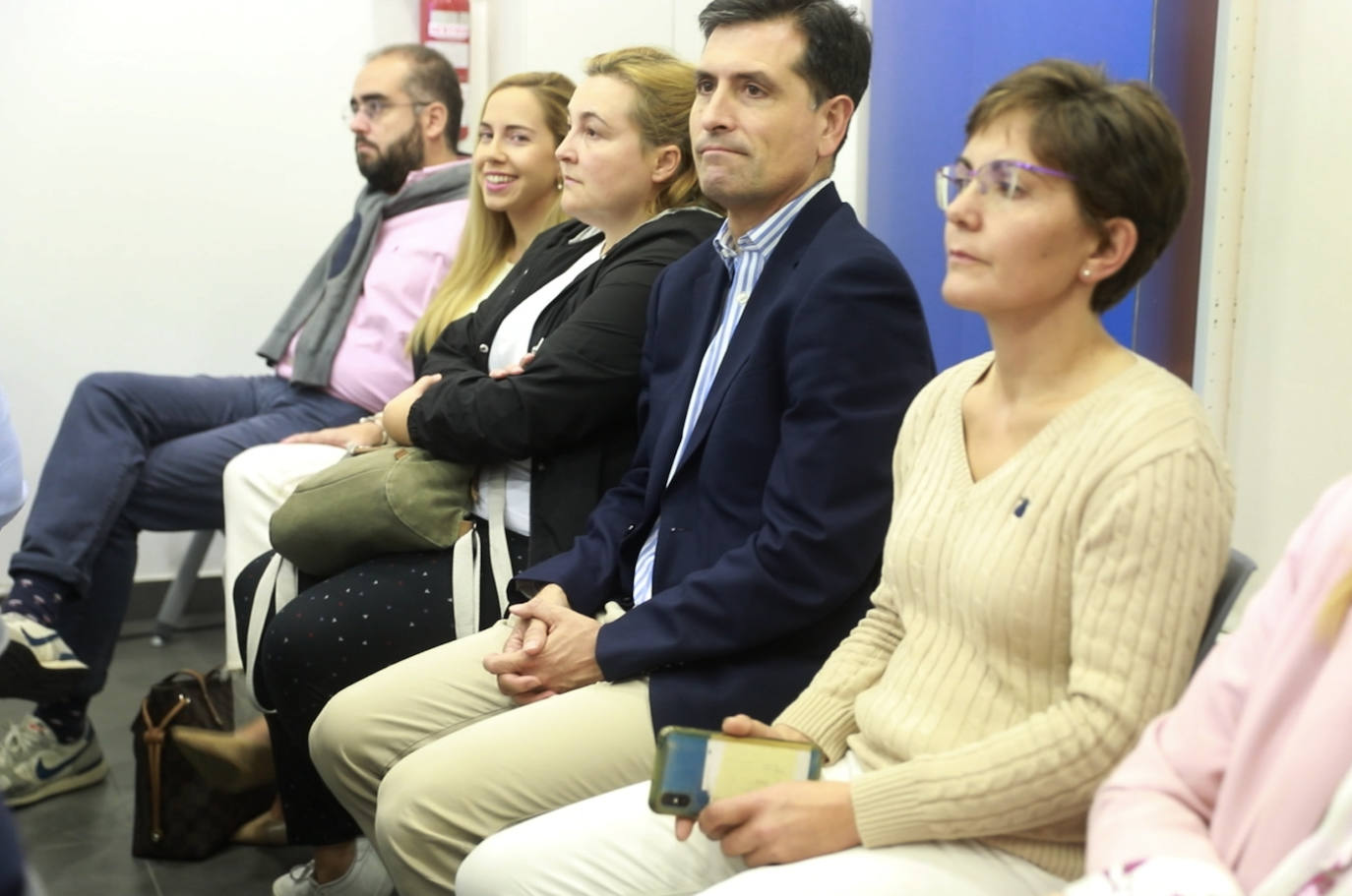 Fotos: La ejecutiva regional del PP apoya a Capellán como candidato