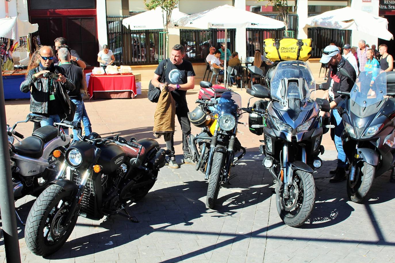 Fotos: I Moto Rock &#039;Caballeros del Alsfalto reúne a más de un centenar de moteros por una buena causa en Nalda