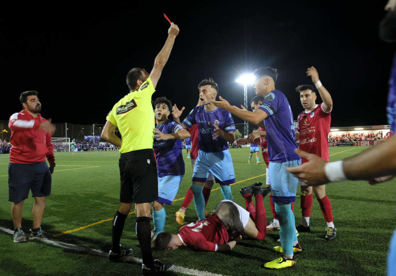 Fotos: Autol-Dinamo de San Juan, fiesta del fútbol