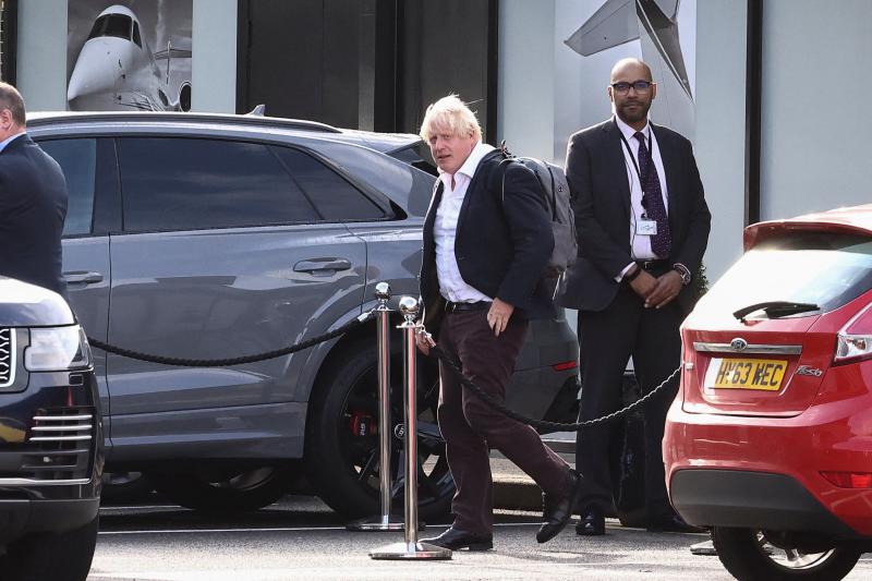 Johnson aterriza en la vorágine 'tory'