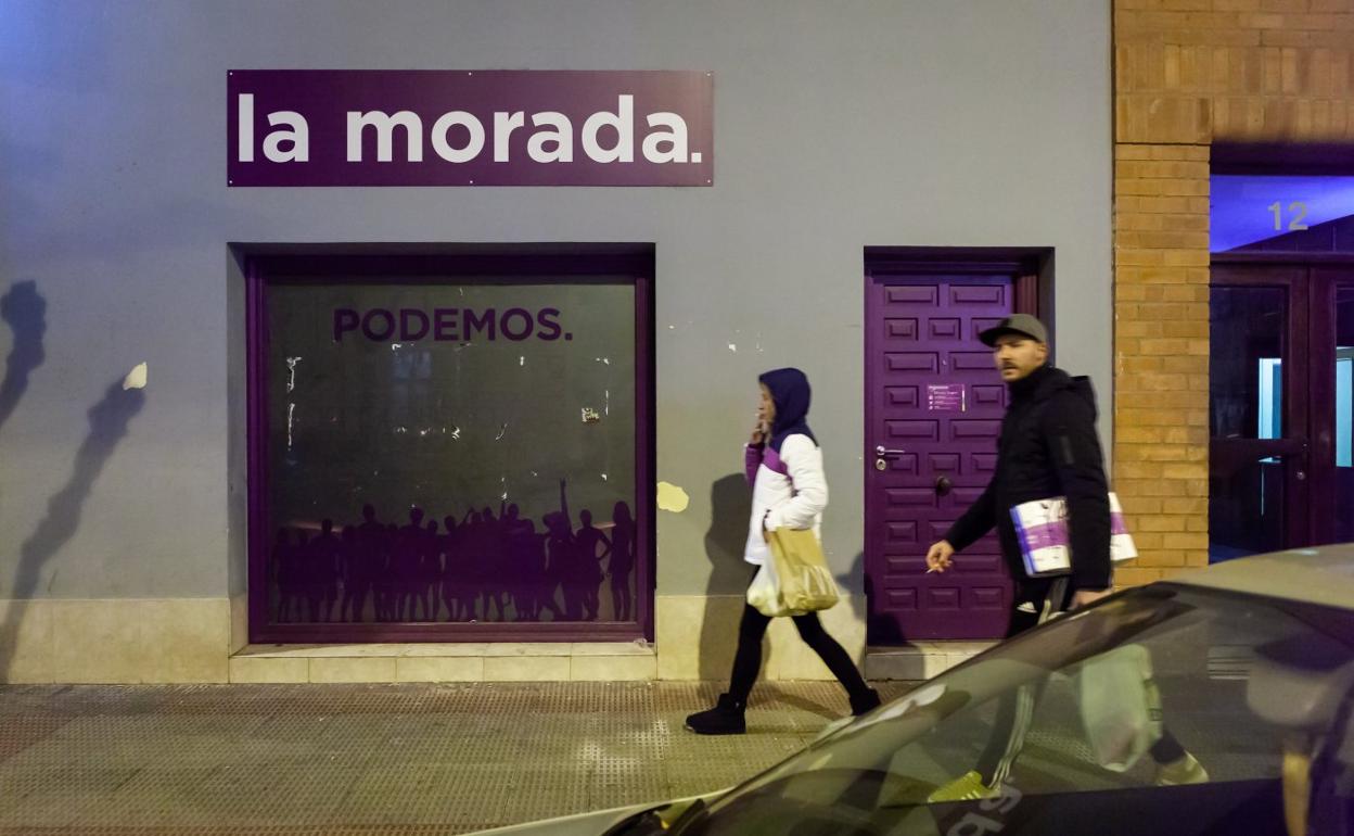 Antigua sede de Podemos, ya abandonada, en Logroño. 