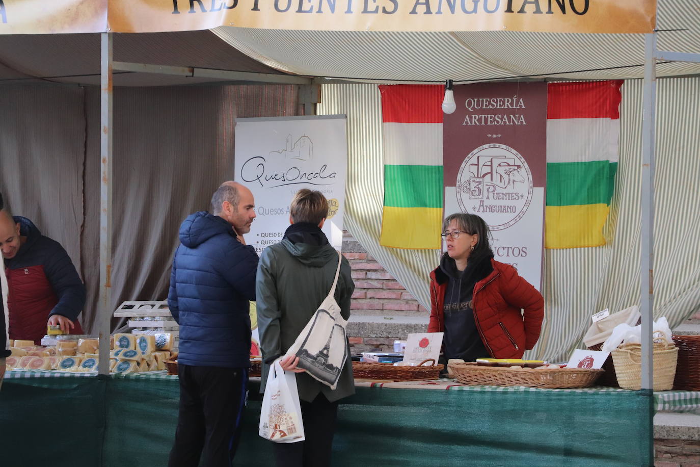 Fotos: Feria de quesos en Munilla