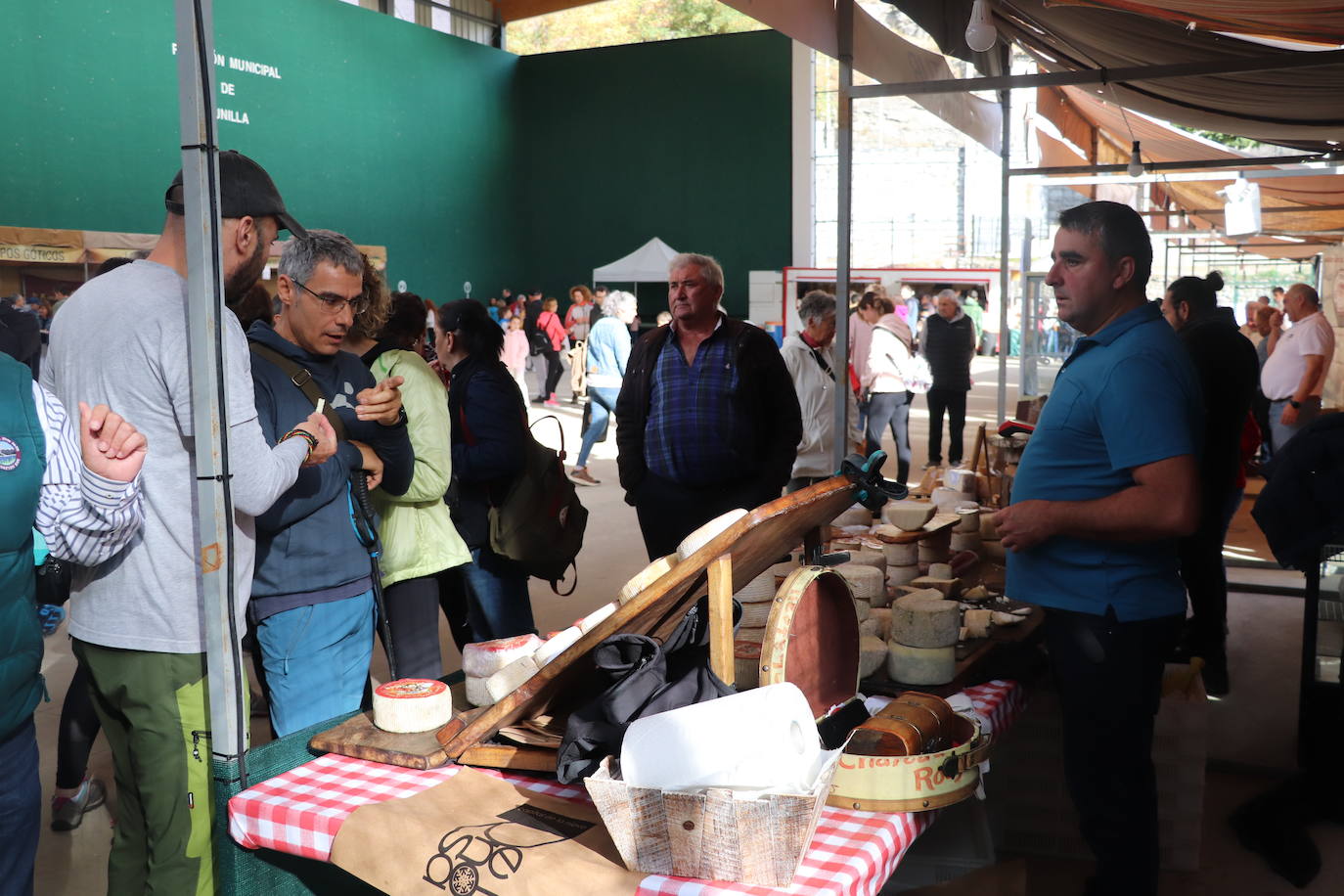 Fotos: Feria de quesos en Munilla