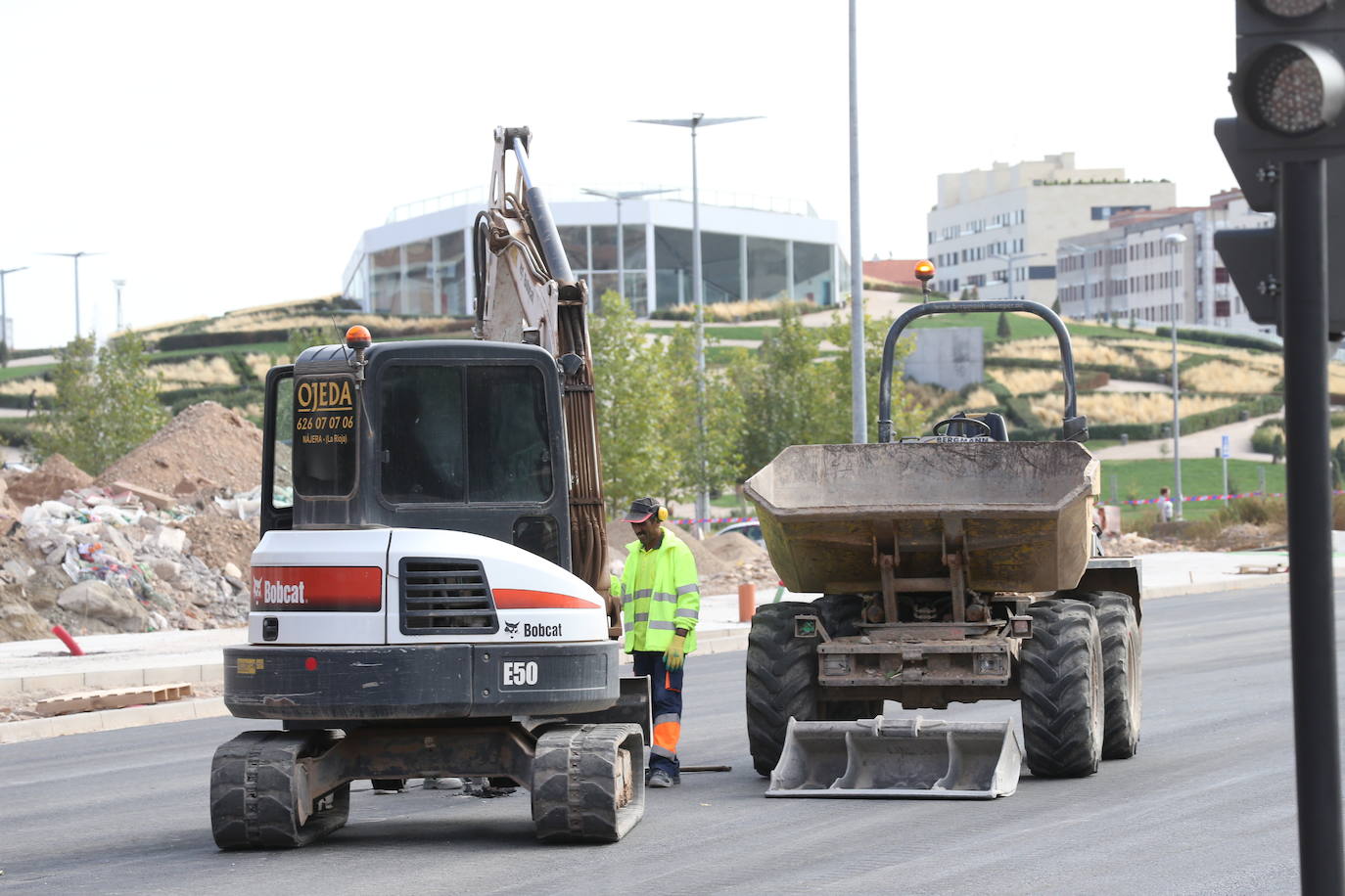 Fotos: Parte del cruce de Vara de Rey abrirá al tráfico la semana que viene