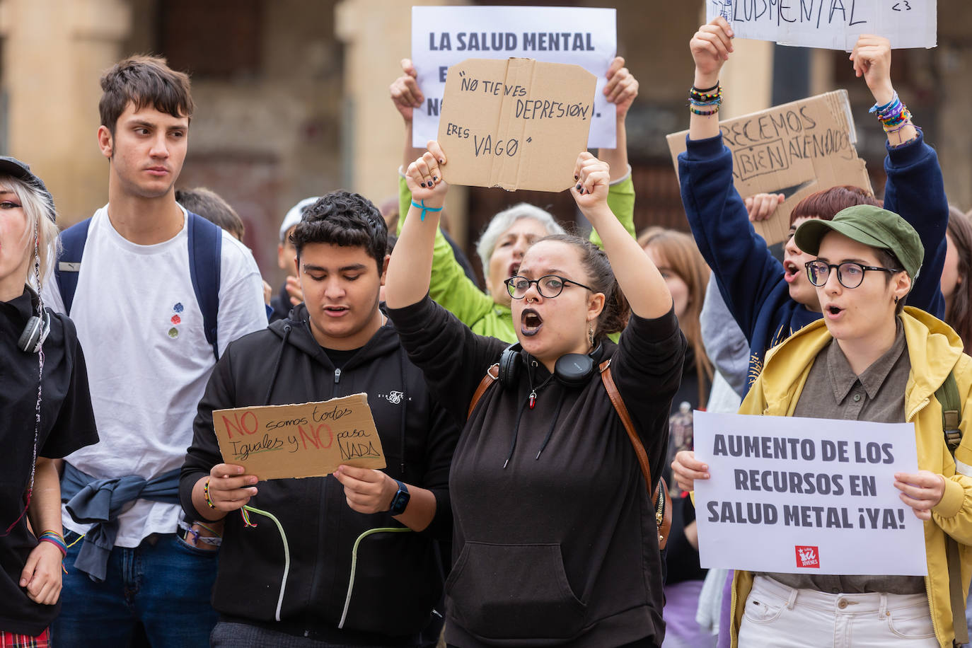 Fotos: Concentración de estudiantes contra la «epidemia de problemas de salud mental»