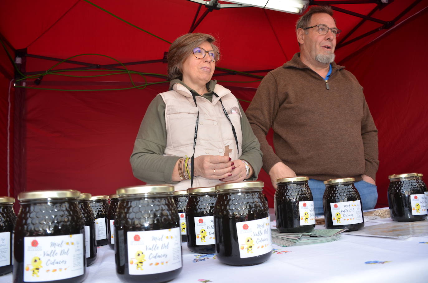 Fotos: La Calahorra más dulce se exhibe en la XVI edición de la Feria de Golmajería