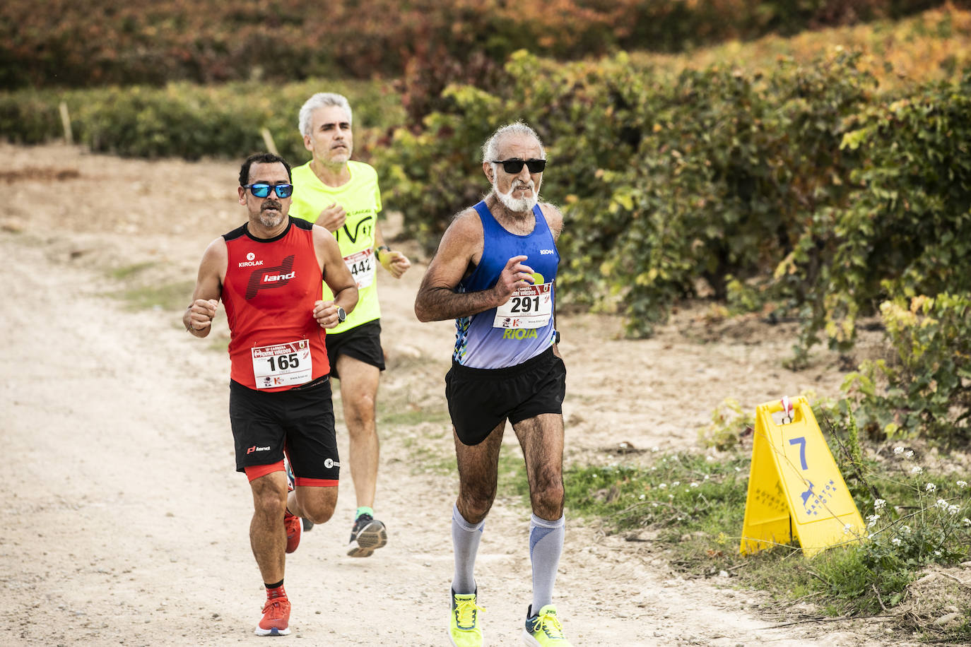 Fotos: Atletas entre las viñas