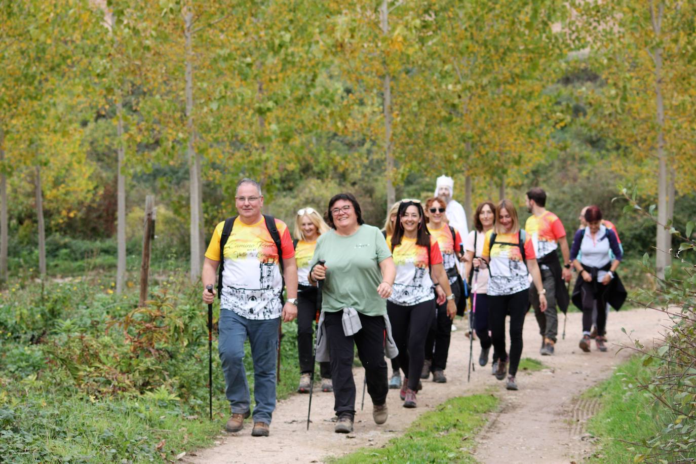 Fotos: Visita al Valle de la Lengua: doscientas personas recorren el Camino Real entre Nájera y San Millán de la Cogolla