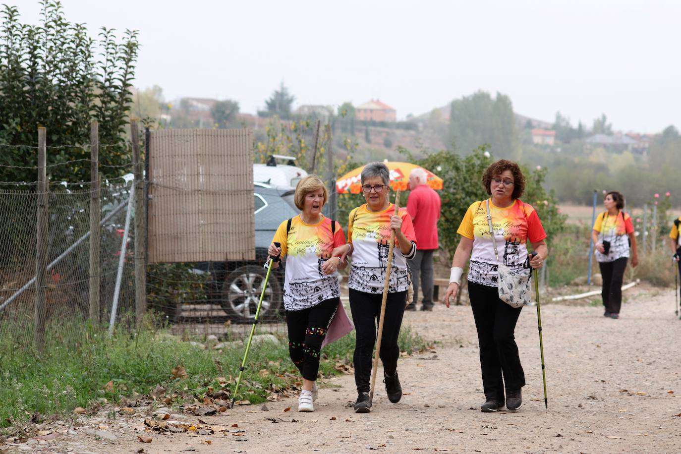 Fotos: Visita al Valle de la Lengua: doscientas personas recorren el Camino Real entre Nájera y San Millán de la Cogolla