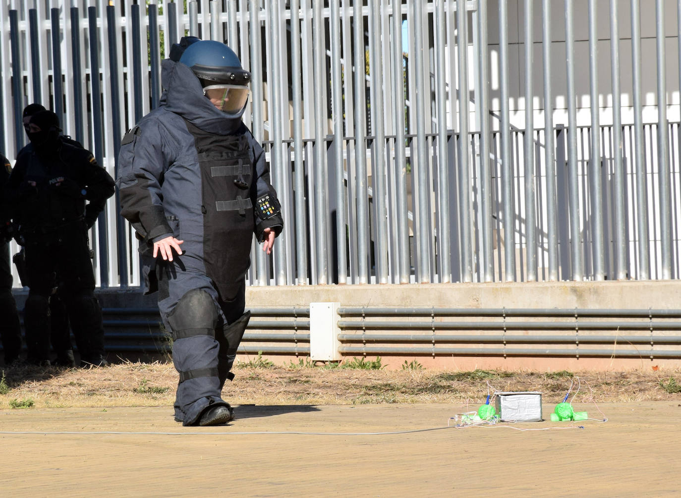 Fotos: La Policía Nacional se acerca a los niños