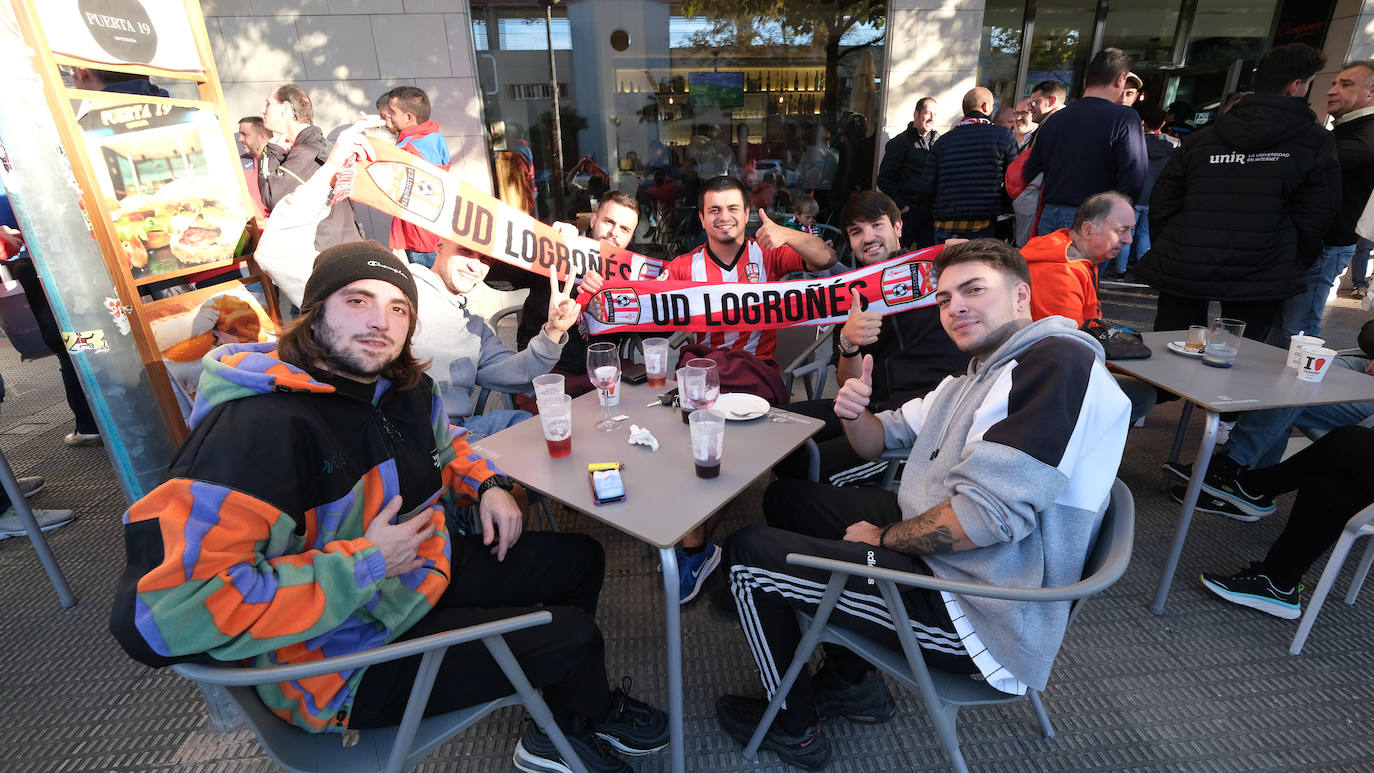 Fotos: Ambiente de derbi en Las Gaunas