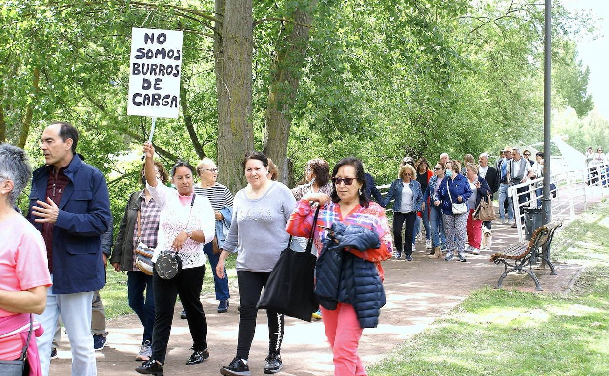 Manifestación de trabajadoras de la residencia, el pasado mayo. 