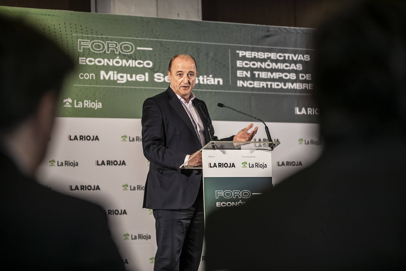 Fotos: Miguel Sebastián, en el Foro económico organizado por Diario LA RIOJA con el patrocinio del Gobierno regional